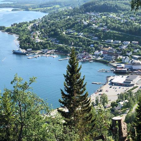 Aaroybukt Guesthouse Aroybukta エクステリア 写真