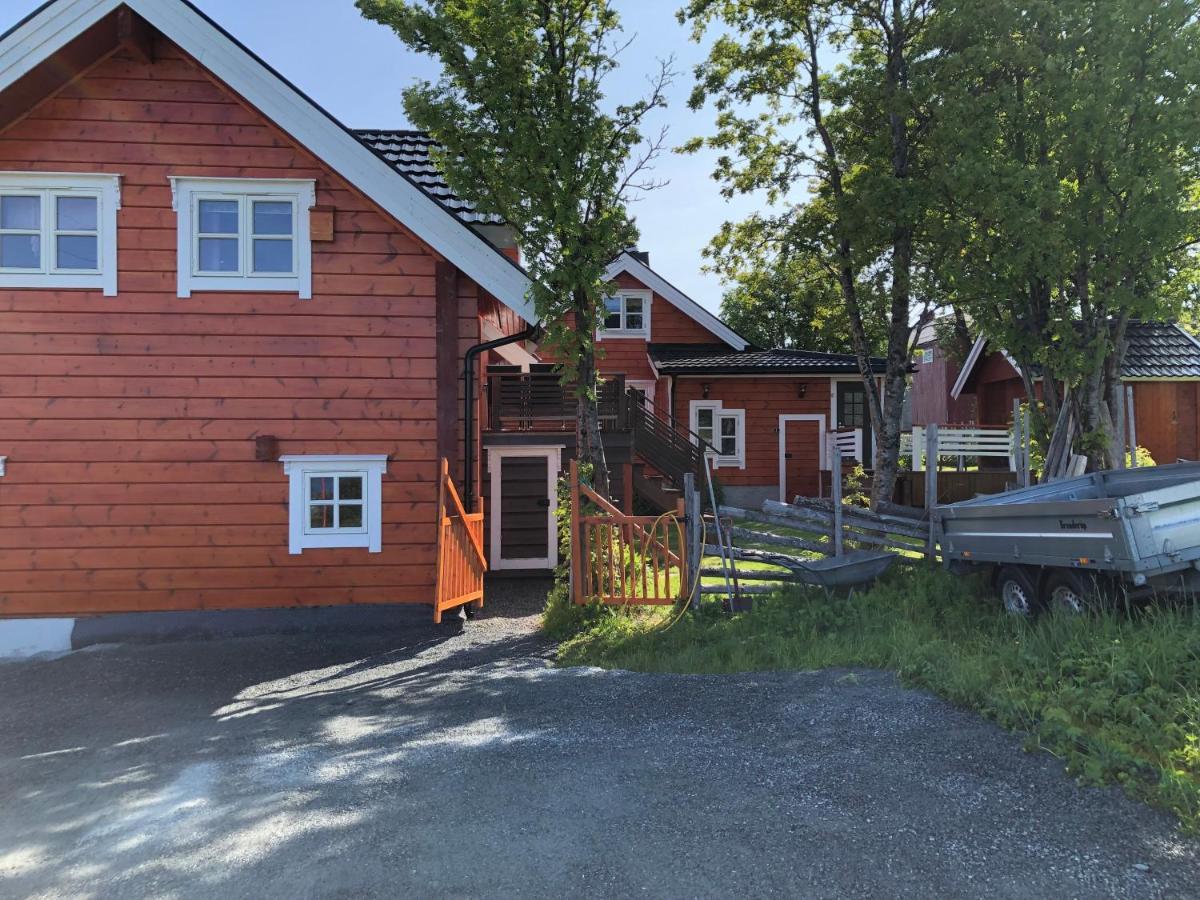 Aaroybukt Guesthouse Aroybukta エクステリア 写真
